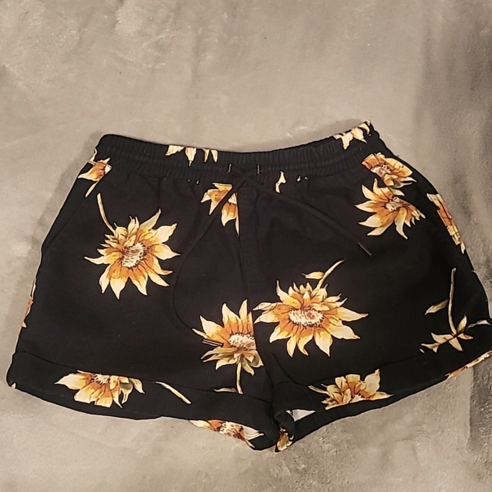Forever 21 Shorts Small